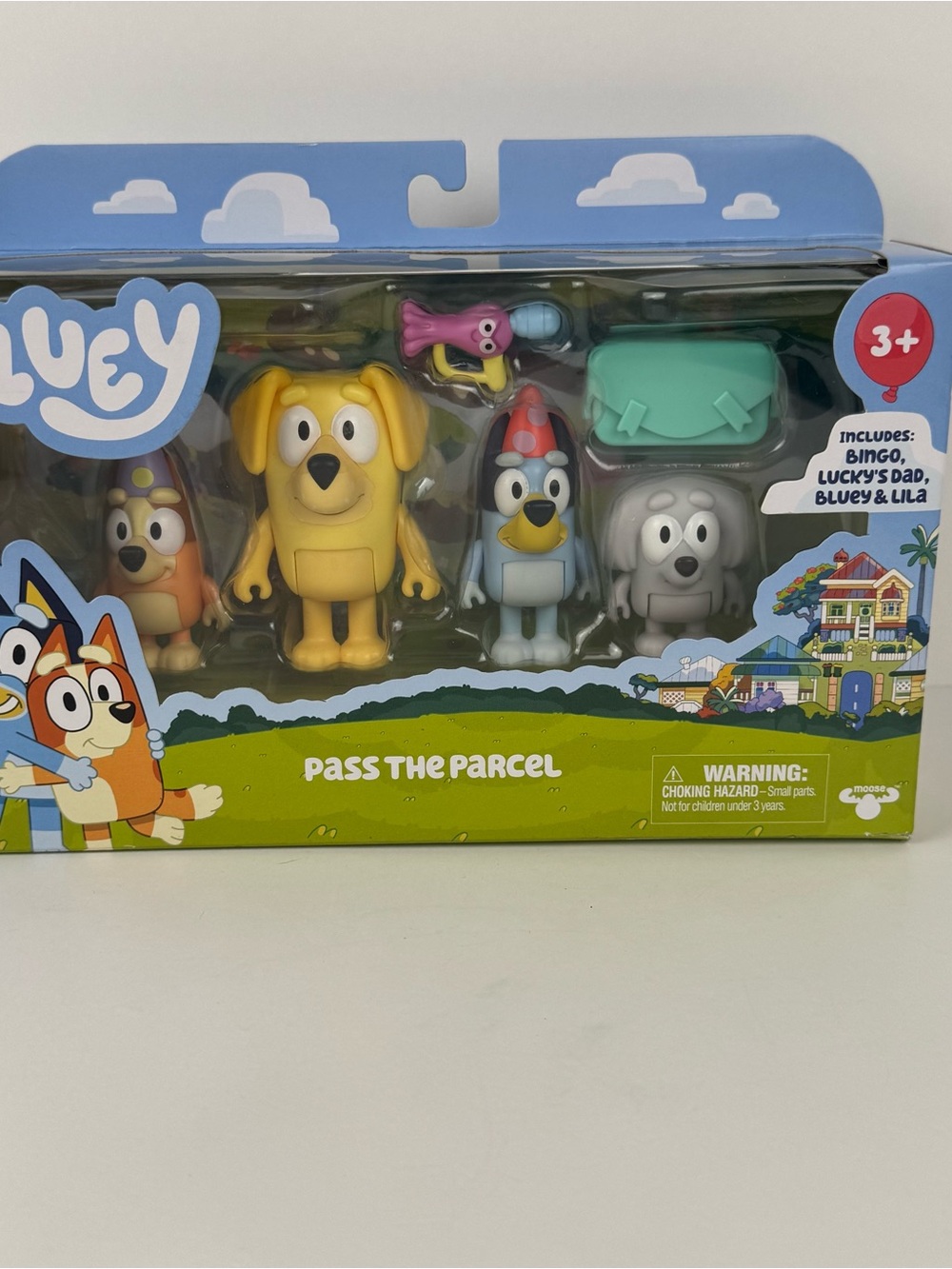 Bluey Pass The Parcel Figure Set Toys Kids Moose Toys Party Play Set